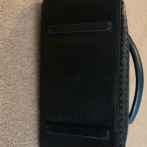 Beautiful Kate Spade Tote - Picture 3 of 6